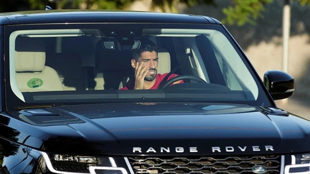 Hậu cam kết gắn bó, Messi chưa trở lại Barca tập luyện - Bóng Đá