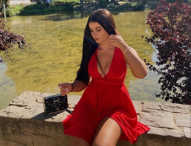 Bạn gái nóng bỏng của tân binh chuẩn bị gia nhập Arsenal - Bóng Đá