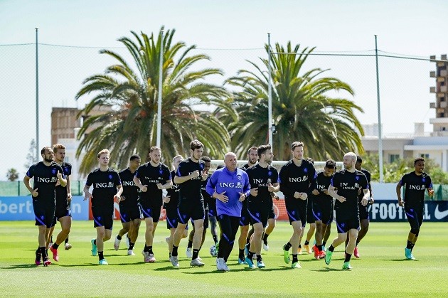 A familiar face on Dutch duty with Man United - Bóng Đá