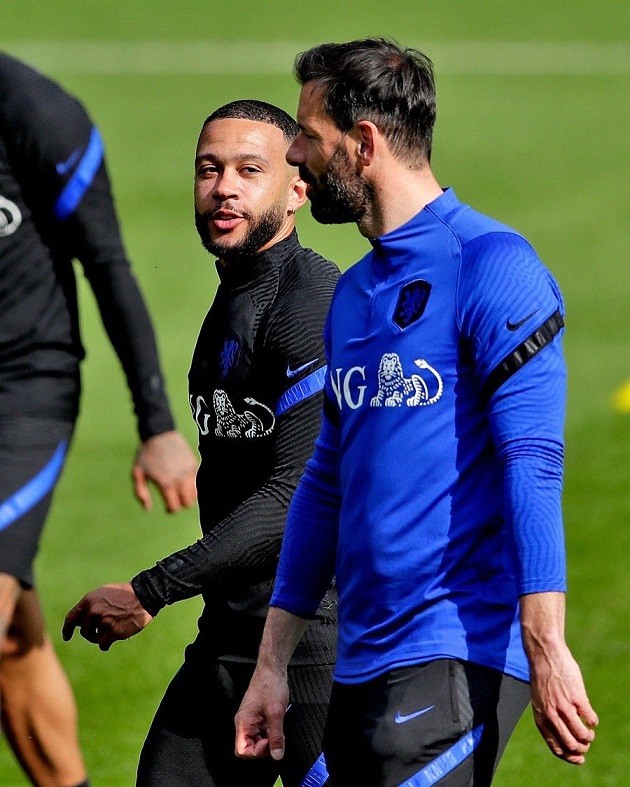 A familiar face on Dutch duty with Man United - Bóng Đá