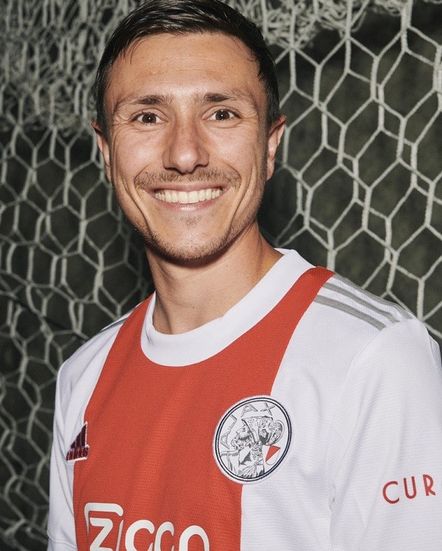 Berghuis completes Ajax move - Bóng Đá