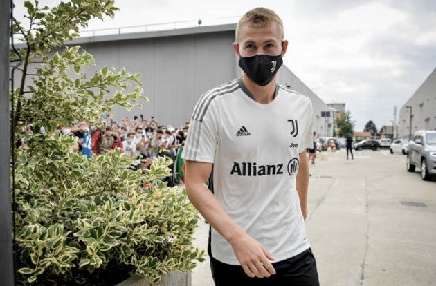Matthijs de Ligt appears with new appearance at Juventus training - Bóng Đá