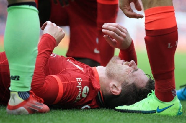 Alexander-Arnold offers fitness update on himself and fellow Liverpool full-back Robertson - Bóng Đá