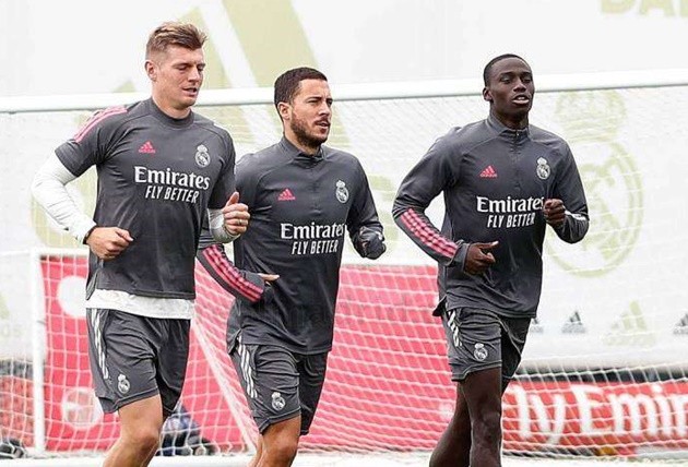 Real Madrid players 'shocked' by Zinedine Zidane decision as internal pressure mounts - bỏ Klopp +Mendy - Bóng Đá