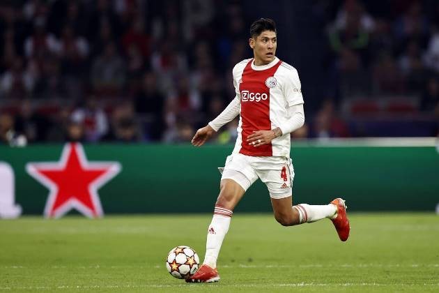 Dutch journalist says Edson Alvarez is easiest Ajax player for Manchester United to sign this summer - Bóng Đá