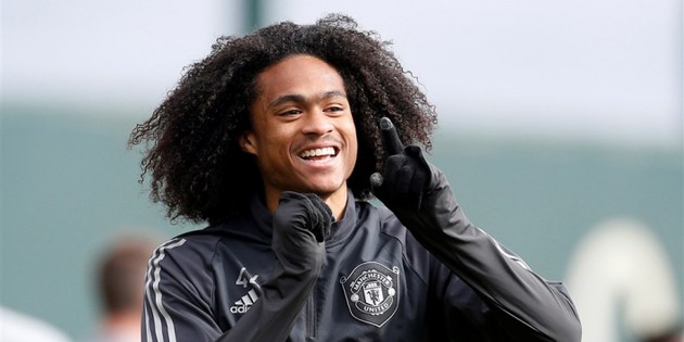 Tahith Chong ghi bànd - Bóng Đá