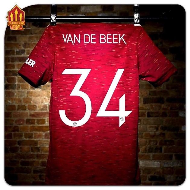 6 đồng đội chọn áo 34 vì Nouri - Bóng Đá