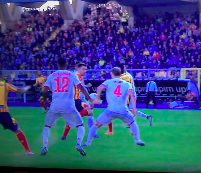 De Ligt gây họa, HLV Sarri chạm cột mốc buồn ở Serie A - Bóng Đá