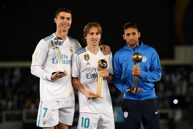 Modric 35 tuổi - Bóng Đá