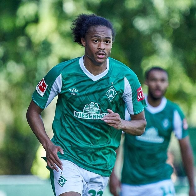 Tahith Chong ghi bànd - Bóng Đá