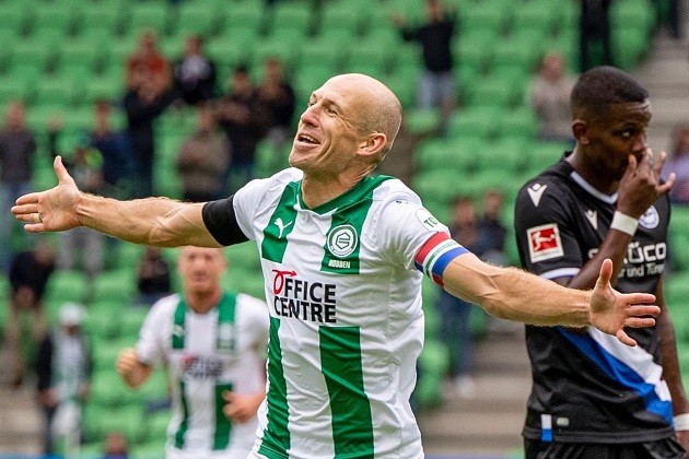 robben luyện tập - Bóng Đá
