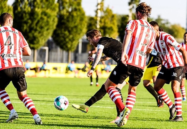 Marco Reus shines after months of absence against Eredivisionist - Bóng Đá