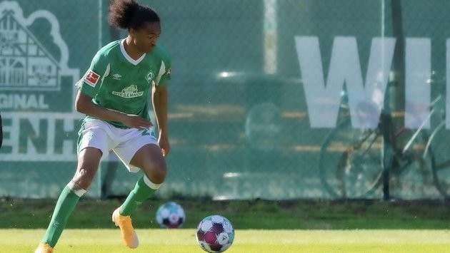 Tahith Chong ghi bànd - Bóng Đá