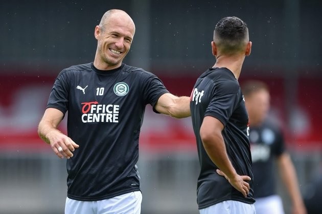 Robben chấn thương - Bóng Đá