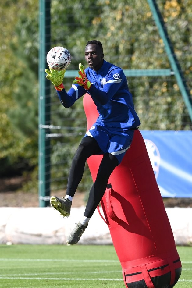 Chelsea tuyên tập - Bóng Đá