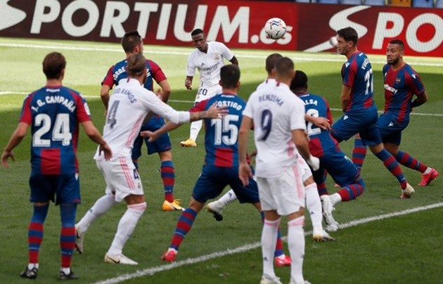 Ảnh sau trận Real - Bóng Đá