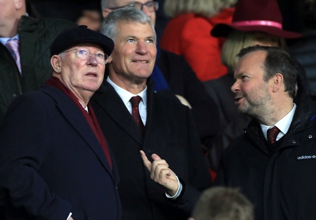 Ảnh cuộc trò chuyện Sir Alex - Woodward - Bóng Đá