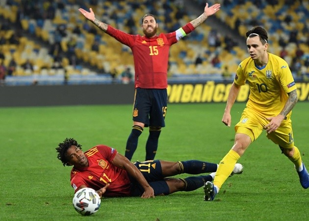Hàng công mờ nhạt, Tây Ban Nha thua sốc Ukraine ở Nations League - Bóng Đá