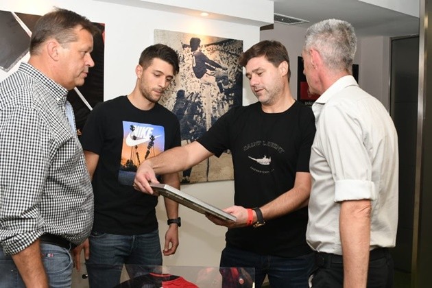 Pochettino returns to former club Newell’s Old Boys as he ponders future amid Arsenal and Man Utd links - Bóng Đá