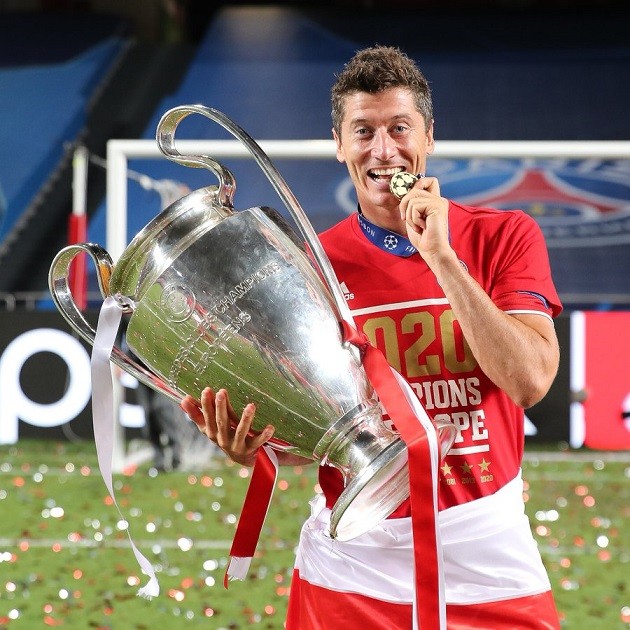 Lewandowski fan react - Bóng Đá