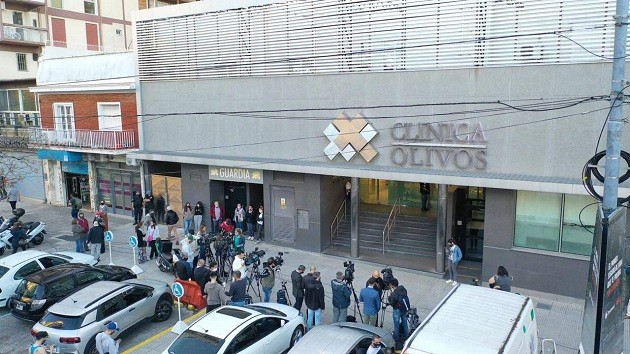 fan thăm Maradona  - Bóng Đá