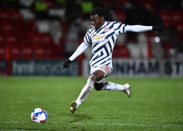 'Kẻ đe dọa' Martial tại Man Utd: Thích Henry; Bố là ngôi sao World Cup - Bóng Đá