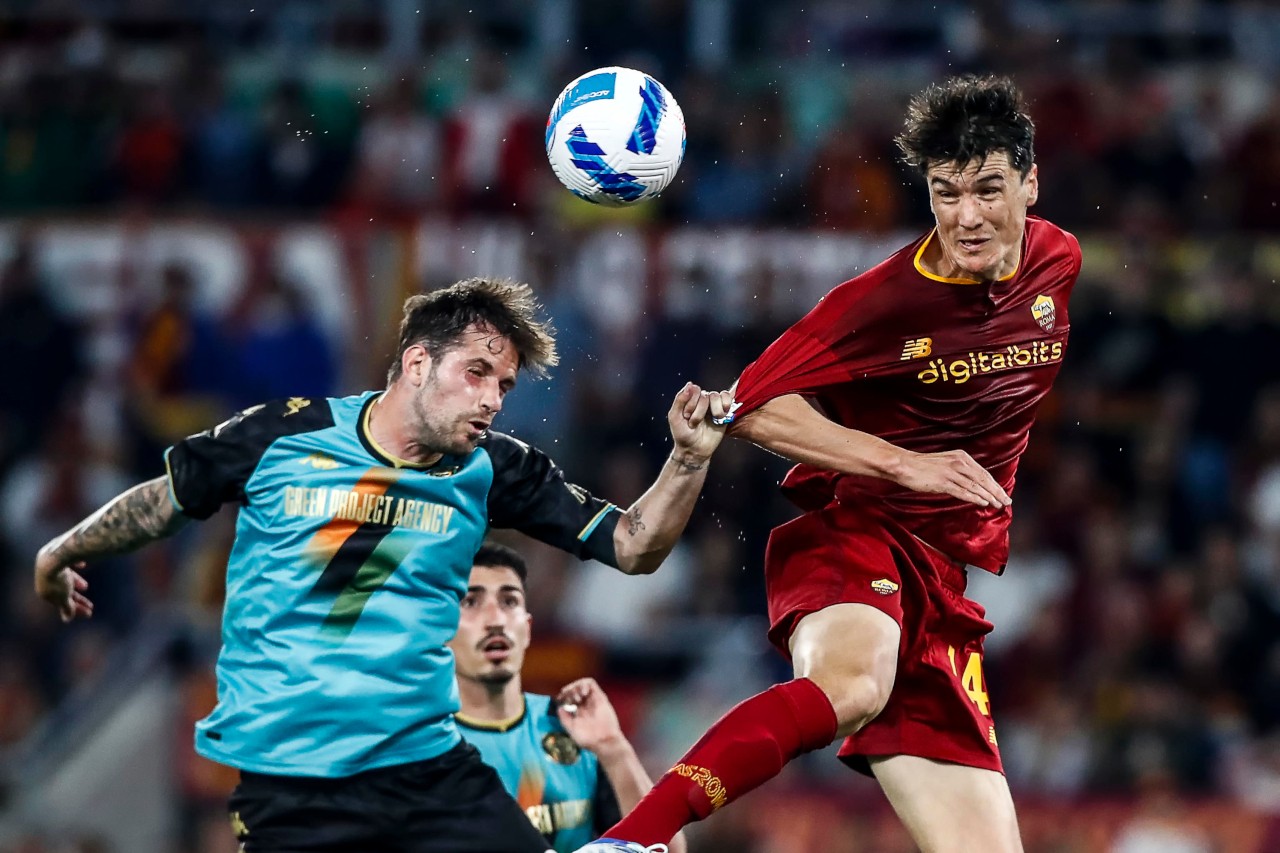 AS Roma của Jose Mourinho tạo nên điều điên rồ - Bóng Đá