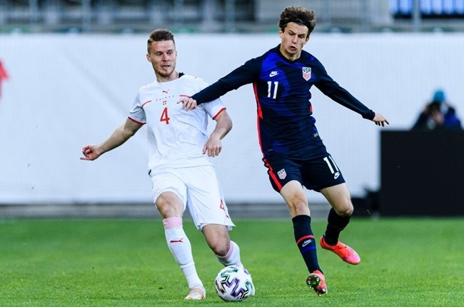 10 trung vệ đáng xem nhất EURO 2020: Dias và 2 'con mồi' của M.U - Bóng Đá