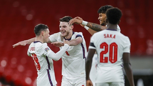 Man City's Phil Foden produced a brilliant first touch - Bóng Đá