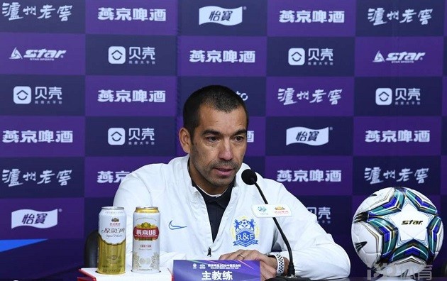 Giovanni van Bronckhorst is leaving China after just a year - Bóng Đá