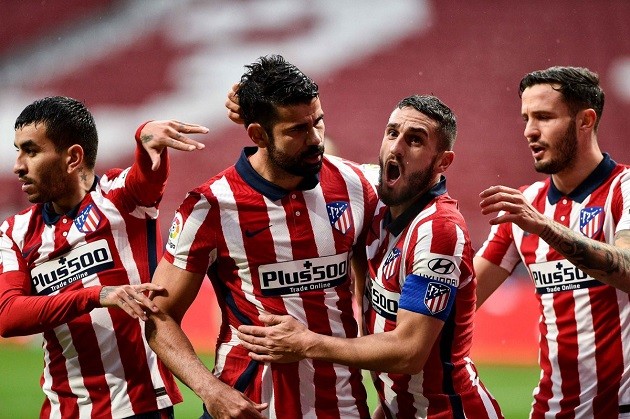 La Liga: VAR fails to overturn Atletico Madrid penalty despite Diego Costa's ridiculous dive - Bóng Đá