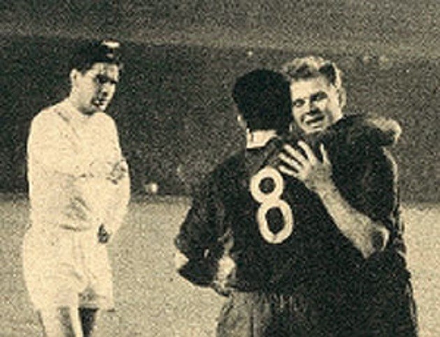 Evaristo's spectacular goal snatched  @FCBarcelona  victory in El Clásico & handed their arch-rivals a 1st-ever - Bóng Đá