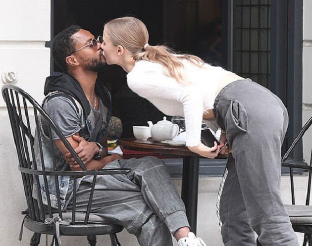 Married footballer Patrice Evra shares a steamy kiss with model girlfriend Margaux Alexandra after they were spotted on romantic lunch date - Bóng Đá