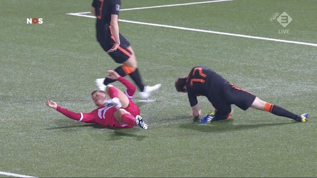 Blind chấn thương - Bóng Đá