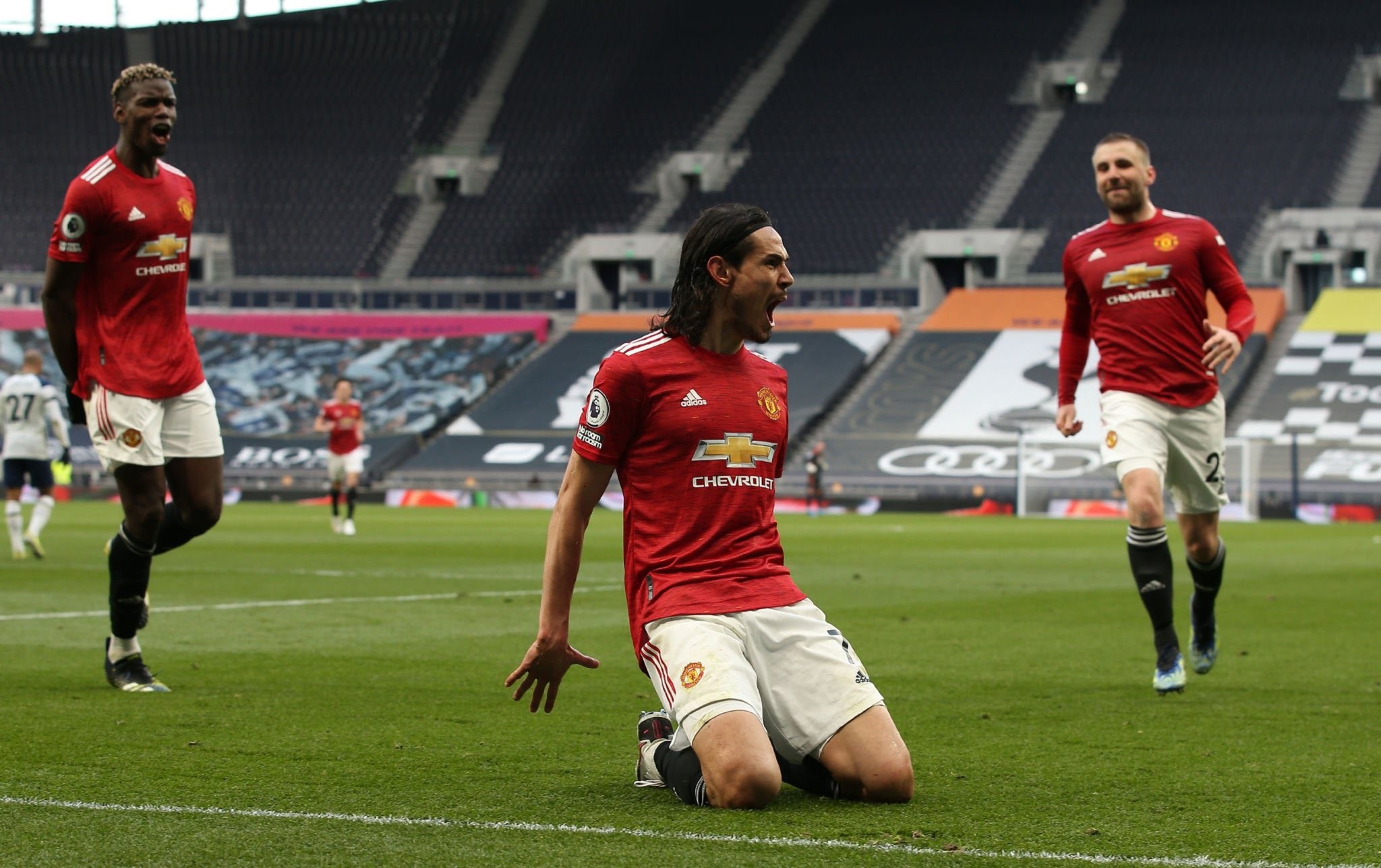 10 thống kê Spurs 1-3 M.U: 