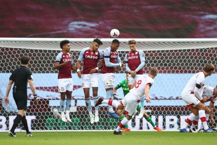 Top 5 cầu thủ sút phạt xuất sắc nhất lịch sử Premier League: Số 1 không ai khác! - Bóng Đá