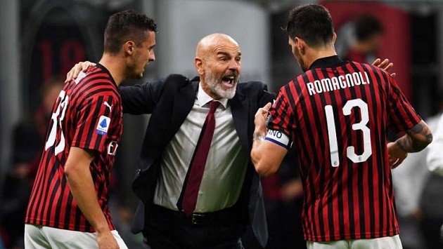 Hình ảnh đẹp về tình thầy trò ở AC Milan - Bóng Đá