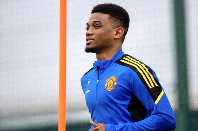 'Better than our back-four!' - Manchester United fans sent wild as Amad earns booking vs Celtic - Bóng Đá