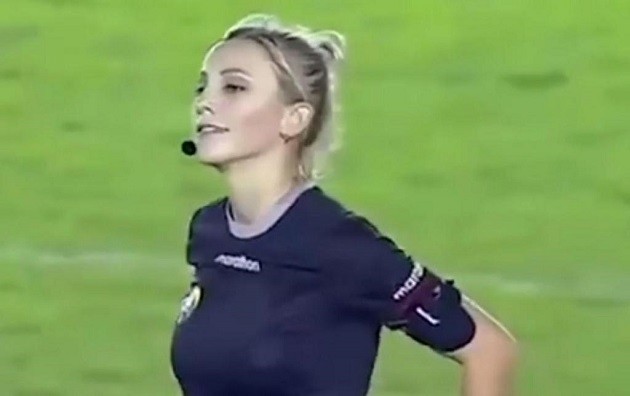 Quá xinh đẹp, nữ trọng tài FIFA bị rủ đi 'tiếp khách' - Bóng Đá