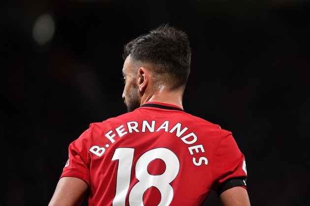 Man Utd star Bruno Fernandes is ‘angry’ over transfer activity and has Solskjaer sack view - Bóng Đá