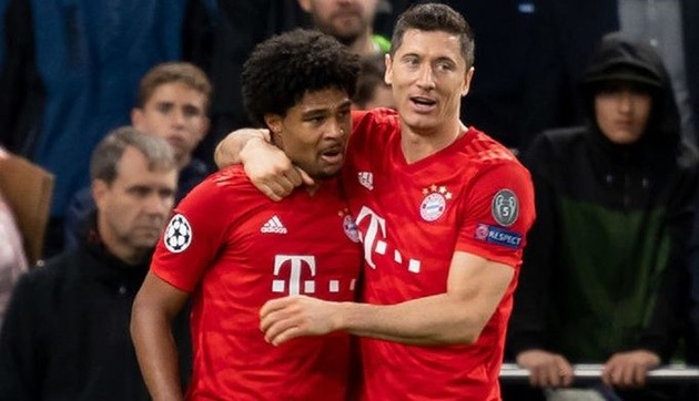 Serge Gnabry: 'Robert Lewandowski chưa bao giờ xuất sắc như vậy'