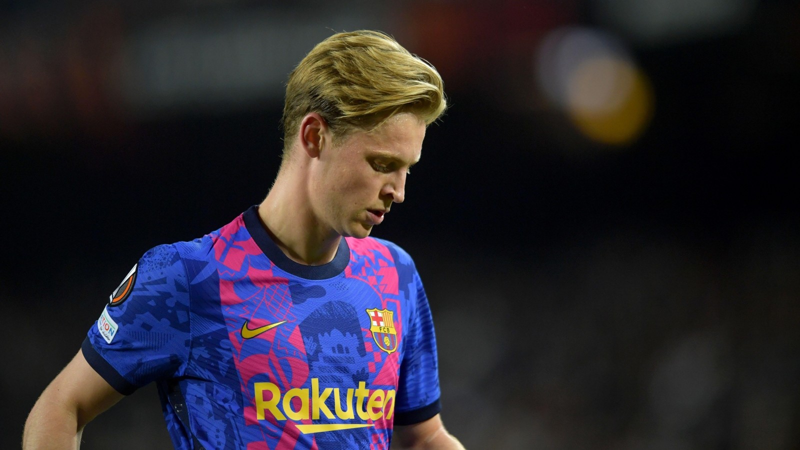 Ten Hag có thể đã lấp đầy vai trò ban đầu thuộc về De Jong ở M.U - Bóng Đá