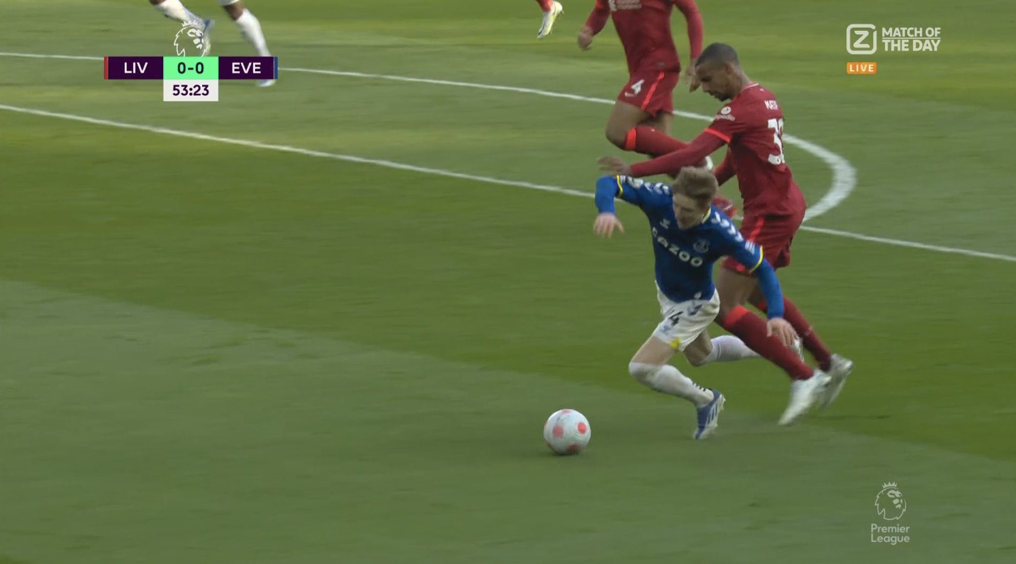 Premier League bị can thiệp để có cái kết hấp dẫn cho tân vương?  - Bóng Đá