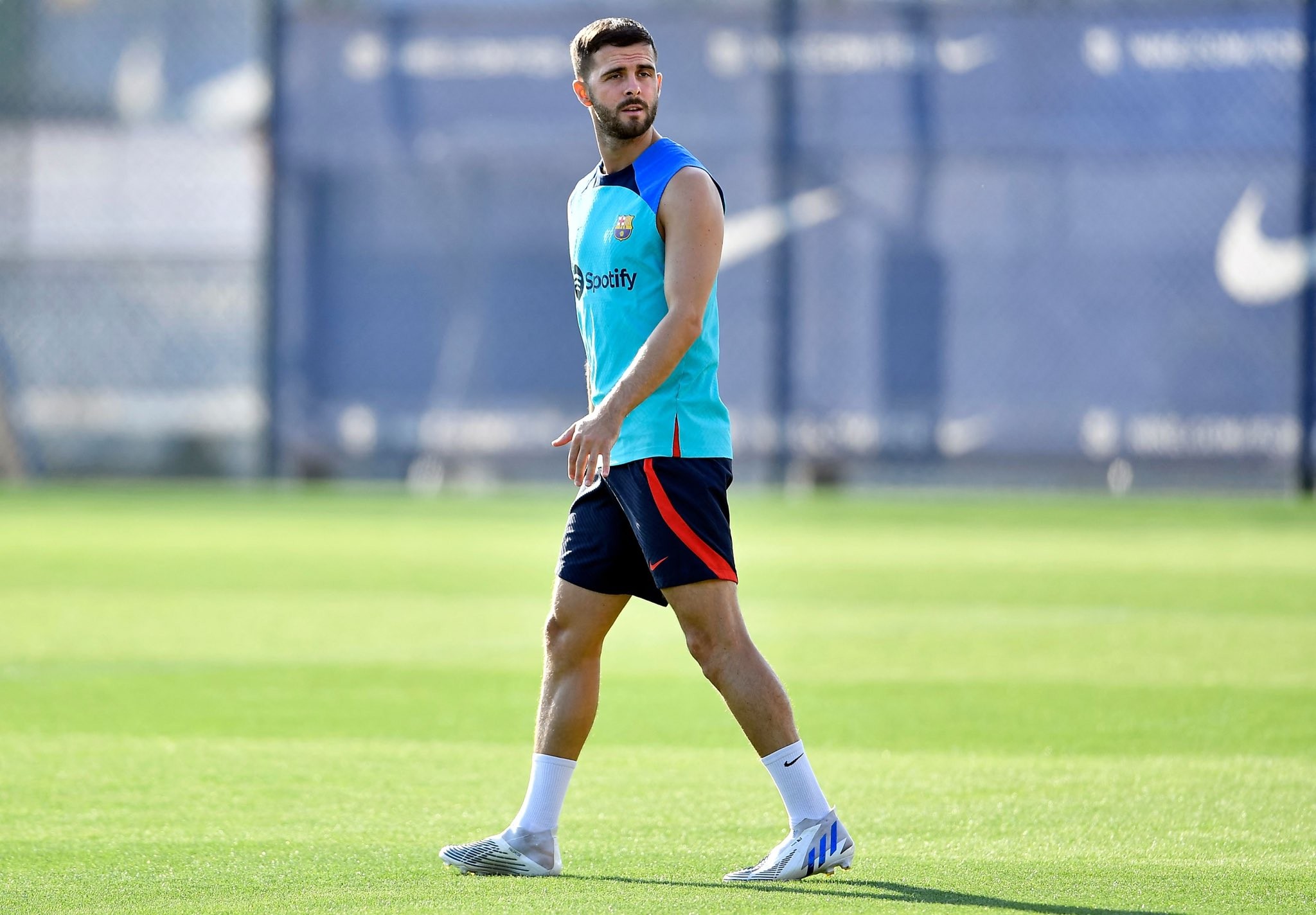 Barca chốt tương lai Pjanic - Bóng Đá