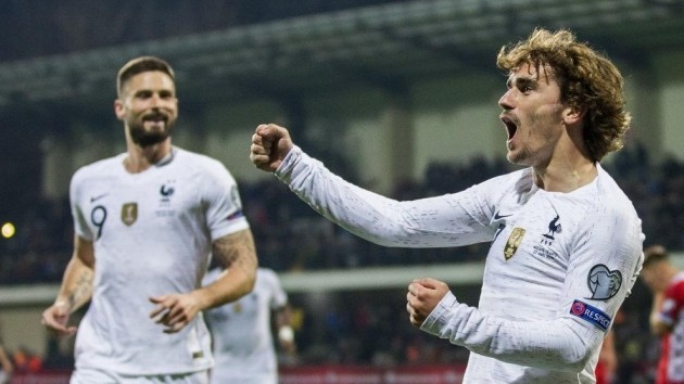 Deschamps on Griezmann: He needs to turn the machine on again - Bóng Đá