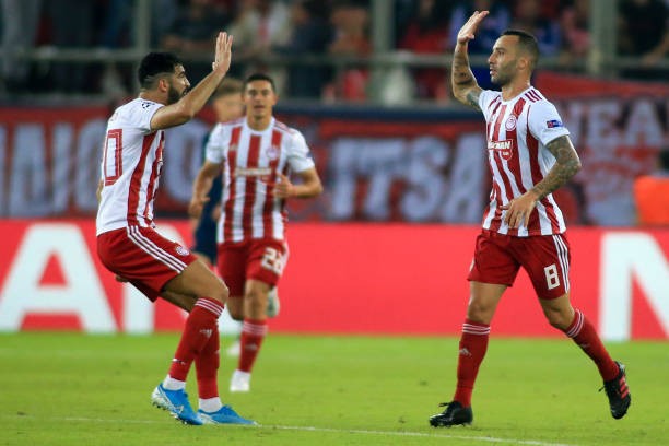 12 trận liên tiếp ghi bàn, hãy gọi Lewy là 'siêu nhân' - Bóng Đá