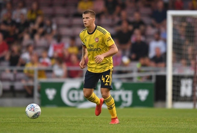 Medical tomorrow as Arsenal defender Clarke completes loan move - Bóng Đá