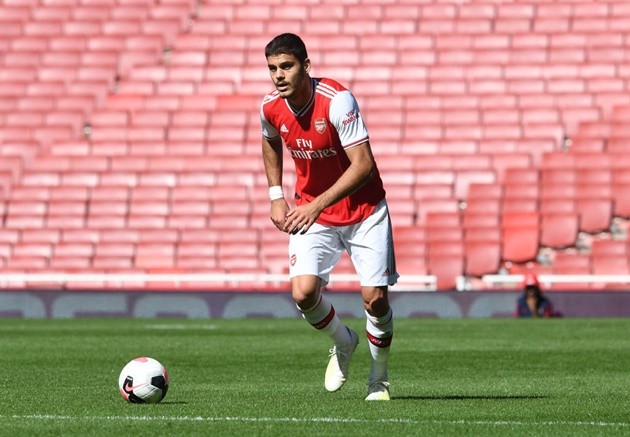 Stuttgart chief Mislintat upbeat buying Mavropanos from Arsenal - Bóng Đá