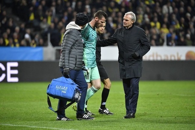 De Gea chấn thương, MU sẽ xoay sở thế nào trước Liverpool? - Bóng Đá