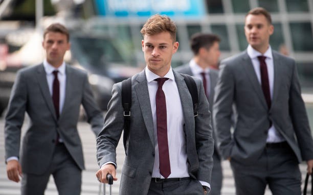 Liên tiếp nhận tin không vui, đây là thái độ của Bayern khi ra sân bay đến Hy Lạp - Bóng Đá